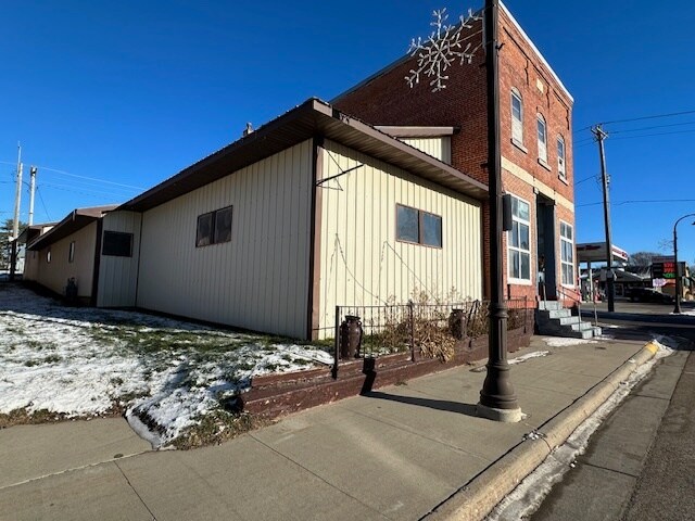 158 W Main St, Spring Grove, MN for sale Primary Photo- Image 1 of 1