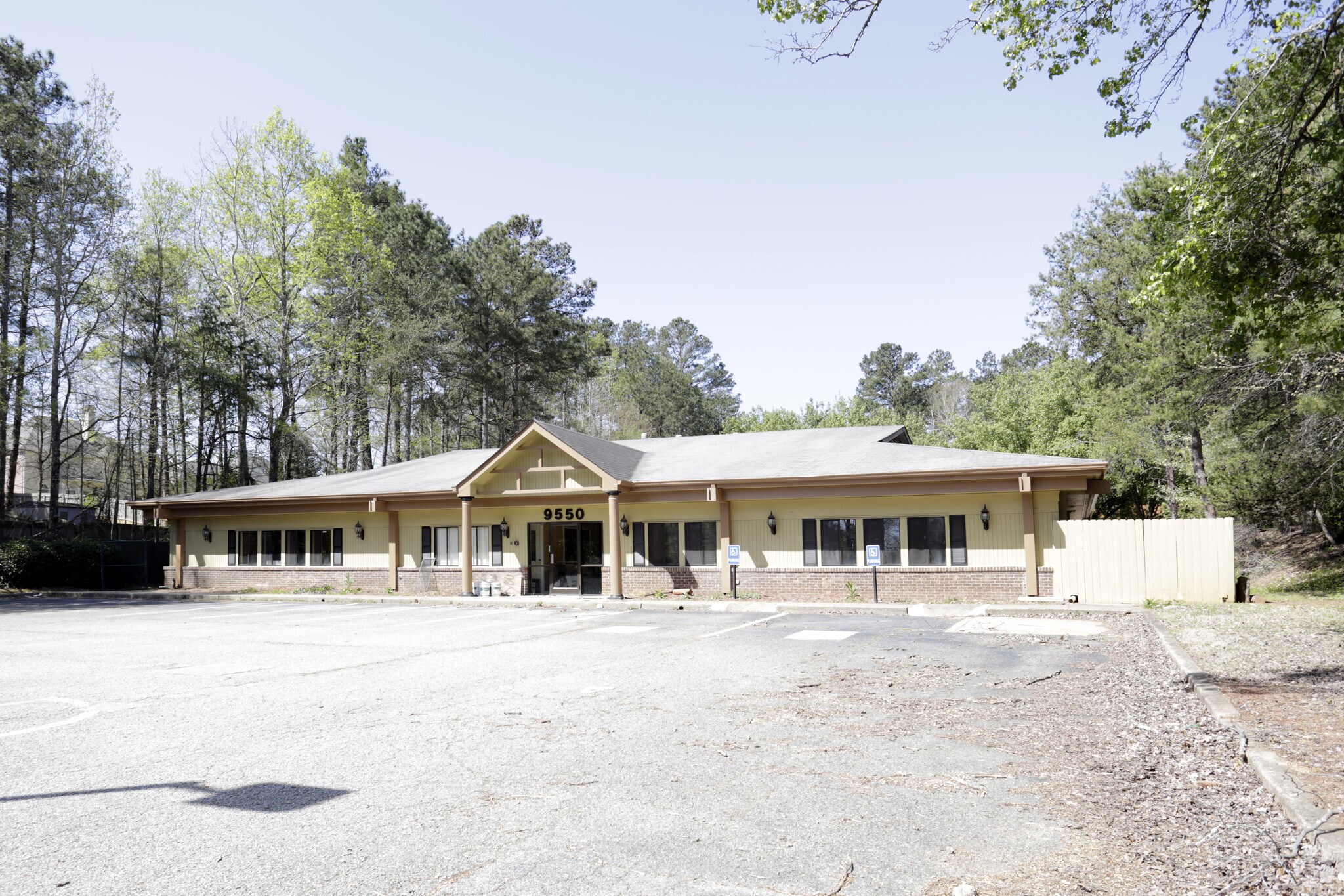 9550 Nesbit Ferry Rd, Alpharetta, GA for sale Primary Photo- Image 1 of 1