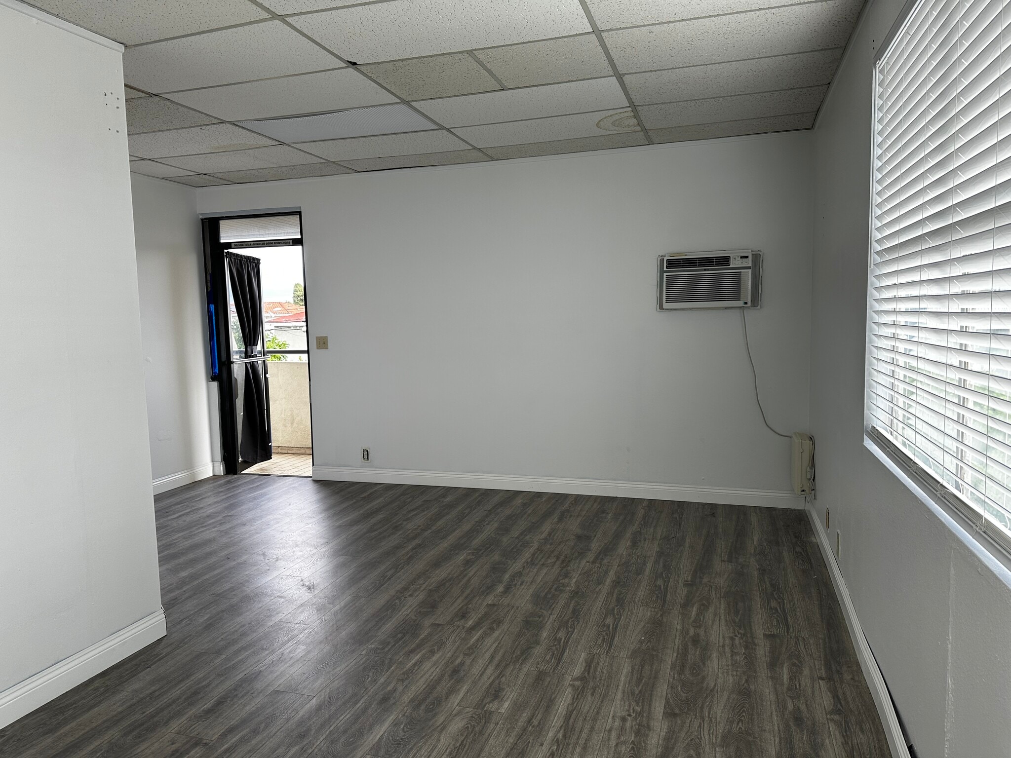 18102 Pioneer Blvd, Artesia, CA for lease Interior Photo- Image 1 of 4