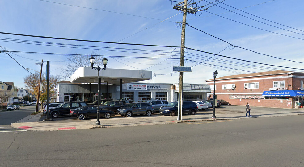 209-211 Ridge Rd, North Arlington, NJ for sale - Building Photo - Image 2 of 8