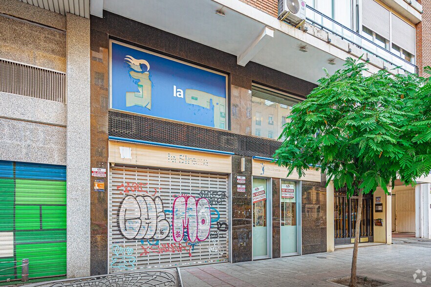 Retail in Madrid, Madrid for lease - Building Photo - Image 2 of 2