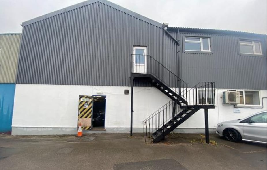 Beech Rd, High Wycombe for sale - Primary Photo - Image 1 of 1