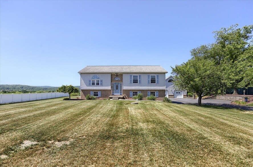 625 Brown Rd, Myerstown, PA 17067 Flex for Sale