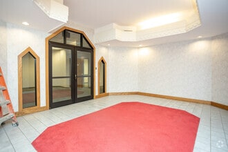 205 W Market St, Lima, OH for sale Interior Photo- Image 1 of 9