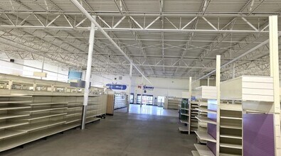 425-475 Bank St, Waterbury, CT for sale Interior Photo- Image 2 of 2