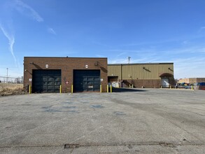 79 Derwood Cir, Rockville, MD for lease Building Photo- Image 2 of 7