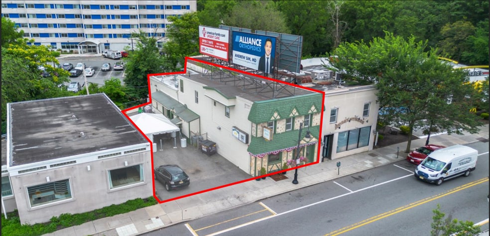 439 Broad St, Bloomfield, NJ for sale - Building Photo - Image 1 of 17