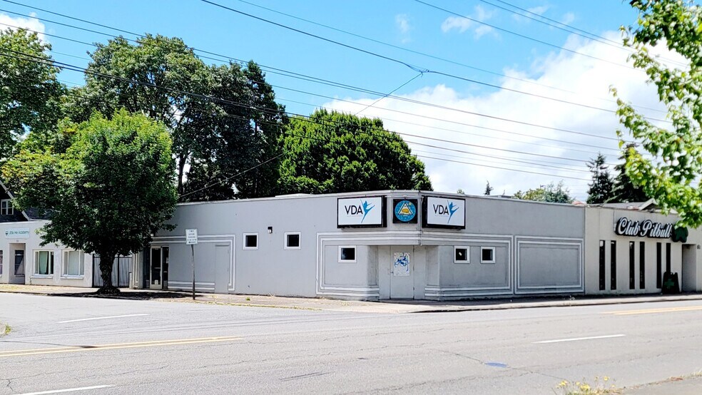 1890 State St, Salem, OR for lease - Building Photo - Image 1 of 16