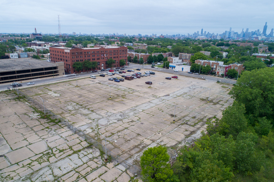 3201 W Arthington St, Chicago, IL for sale - Aerial - Image 2 of 7