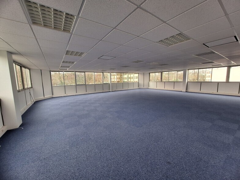 Office in Mérignac for lease - Building Photo - Image 3 of 7