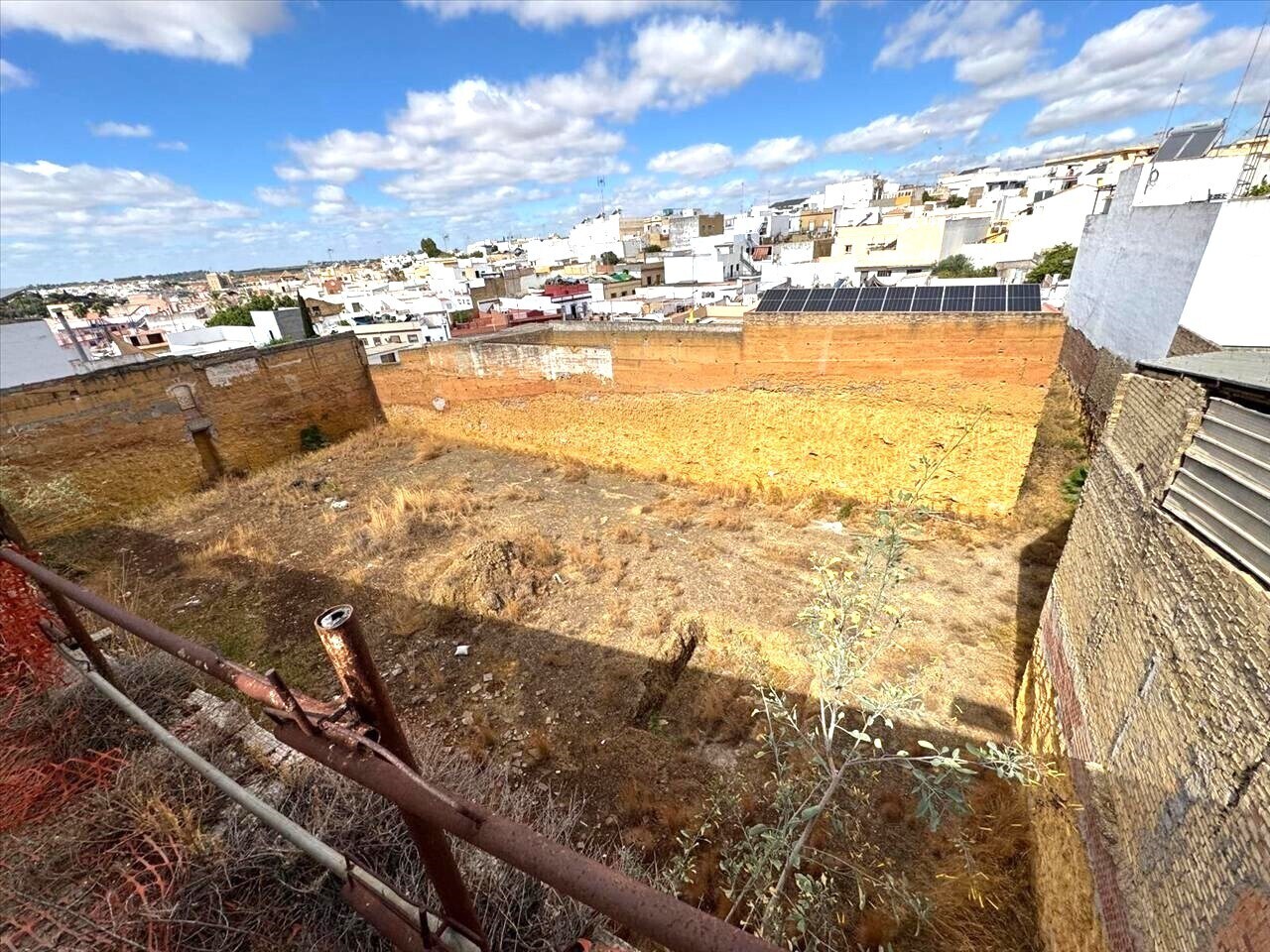 Land in Alcalá de Guadaíra for sale Building Photo- Image 1 of 15