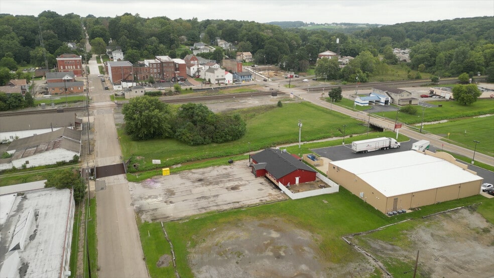 25 Madison St, Leetonia, OH 44431 Restaurant and Bar Downtown