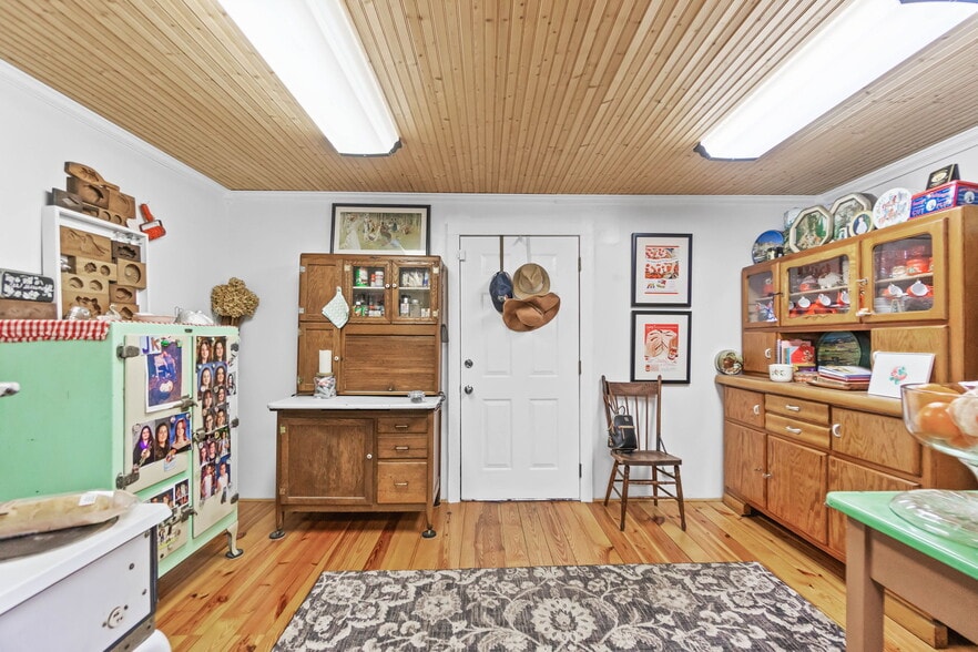 1748 Georgia St, Alford, FL for sale - Building Photo - Image 2 of 57