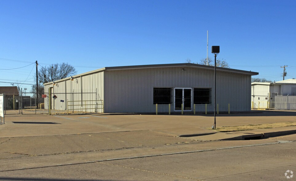 1002 Central Fwy, Wichita Falls, TX for sale - Primary Photo - Image 1 of 1