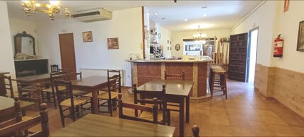 Retail in Gualba, Barcelona for lease Interior Photo- Image 2 of 6