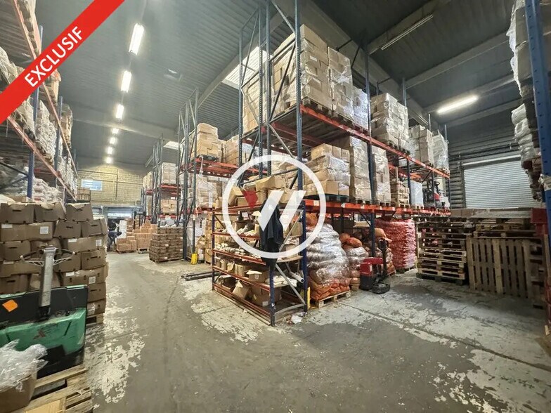 Industrial in Aulnay-sous-Bois for lease - Building Photo - Image 1 of 9