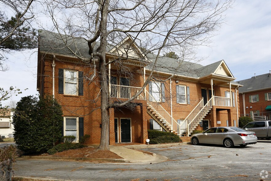 3453 Bridge Rd, Norcross, GA 30092