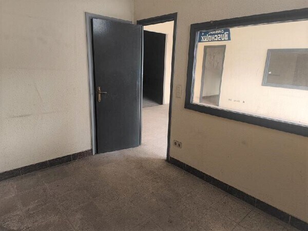 Retail in Bilbao for sale - Building Photo - Image 2 of 10