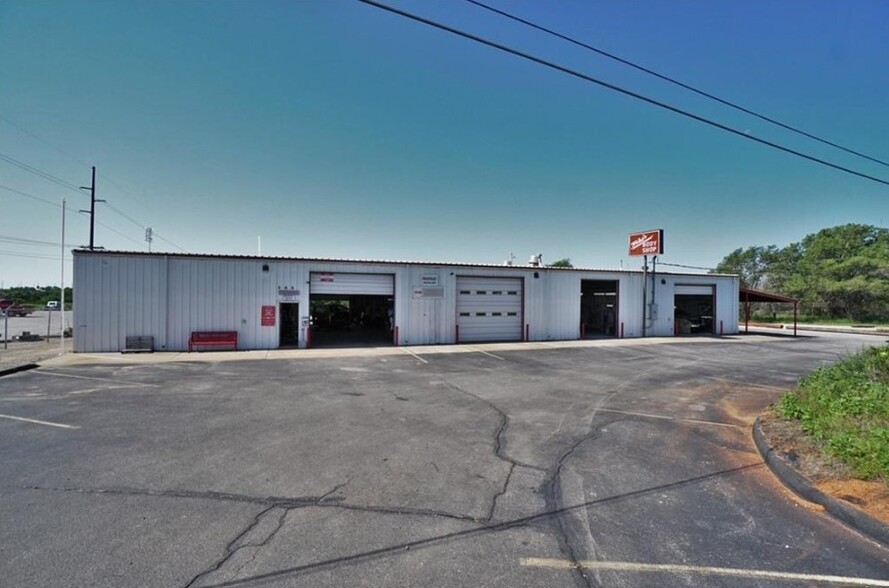 200 S Access Rd, Weatherford, OK for sale - Primary Photo - Image 1 of 1