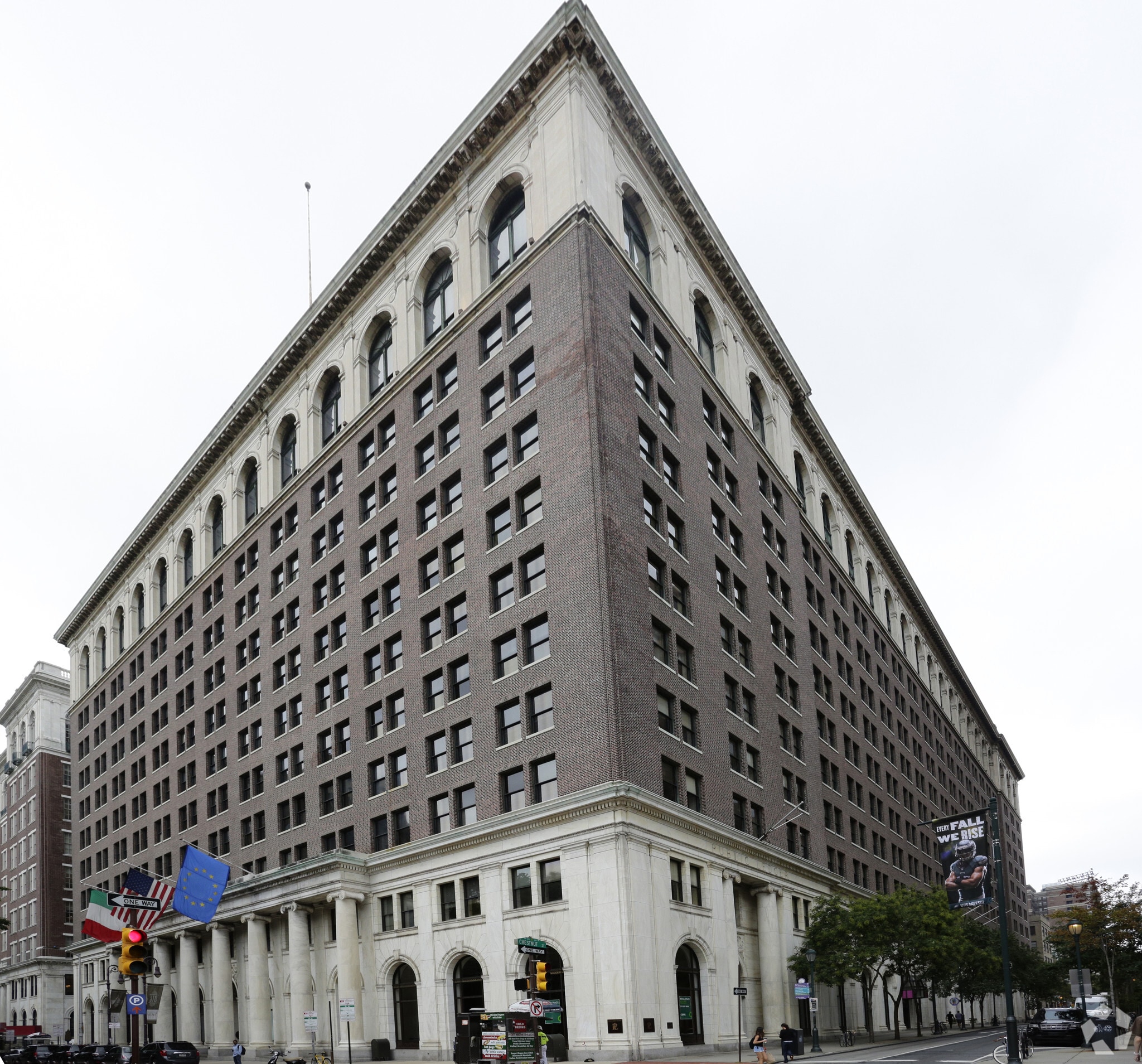 600 Chestnut St, Philadelphia, PA for lease Building Photo- Image 1 of 30
