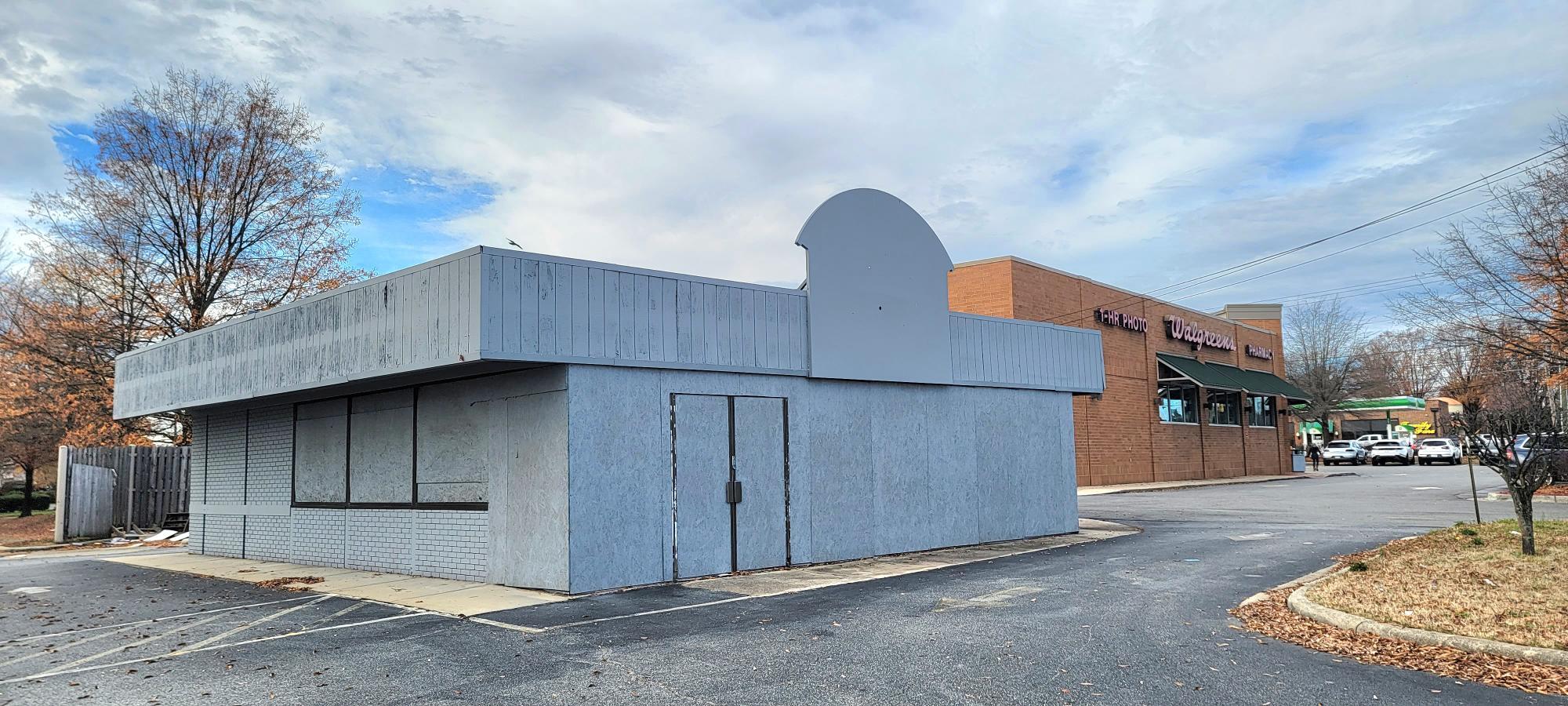 4139 Spring Garden St, Greensboro, NC 27407