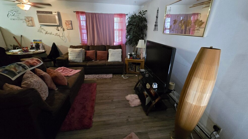 505 S Poplar St, Carbondale, IL for sale - Building Photo - Image 2 of 5