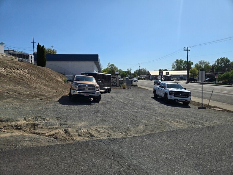 903 16th Ave, Lewiston, ID for sale - Building Photo - Image 2 of 8