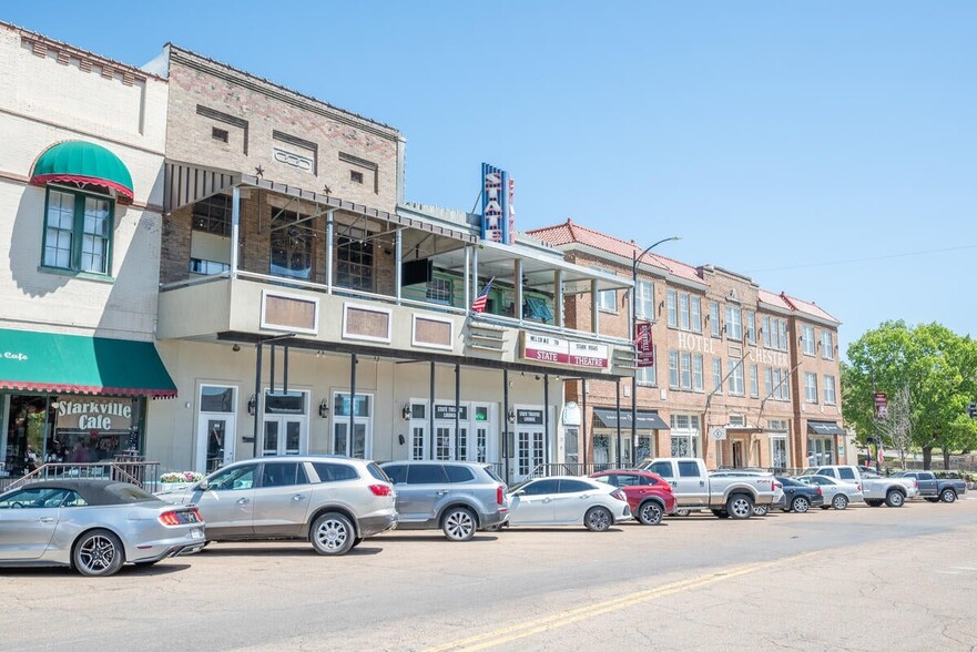 213-217 E Main St, Starkville, MS for sale - Building Photo - Image 2 of 11