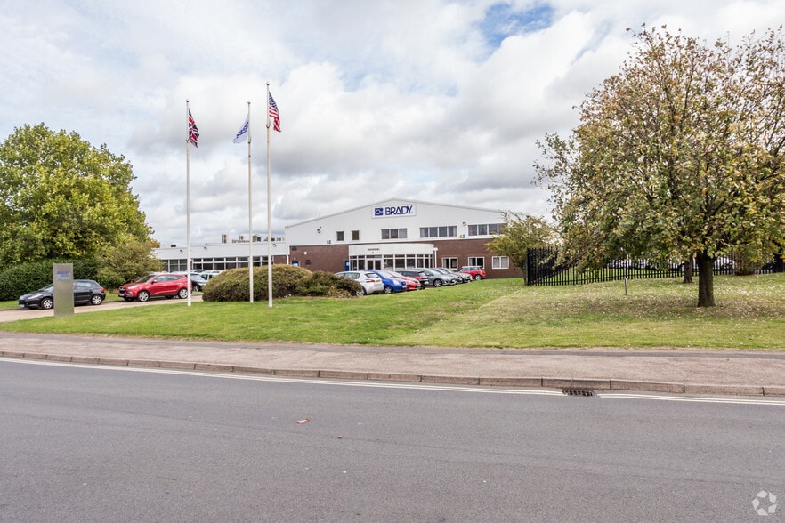 14 Wildmere Rd, Banbury for sale - Primary Photo - Image 1 of 1