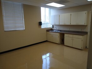 500 S University Ave, Little Rock, AR for lease Interior Photo- Image 2 of 6