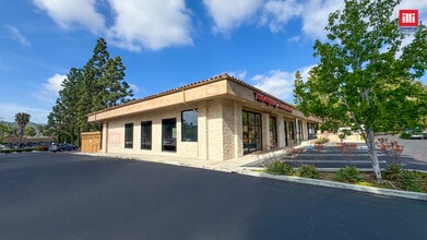 650-728 N Moorpark Rd, Thousand Oaks, CA for lease Building Photo- Image 2 of 8