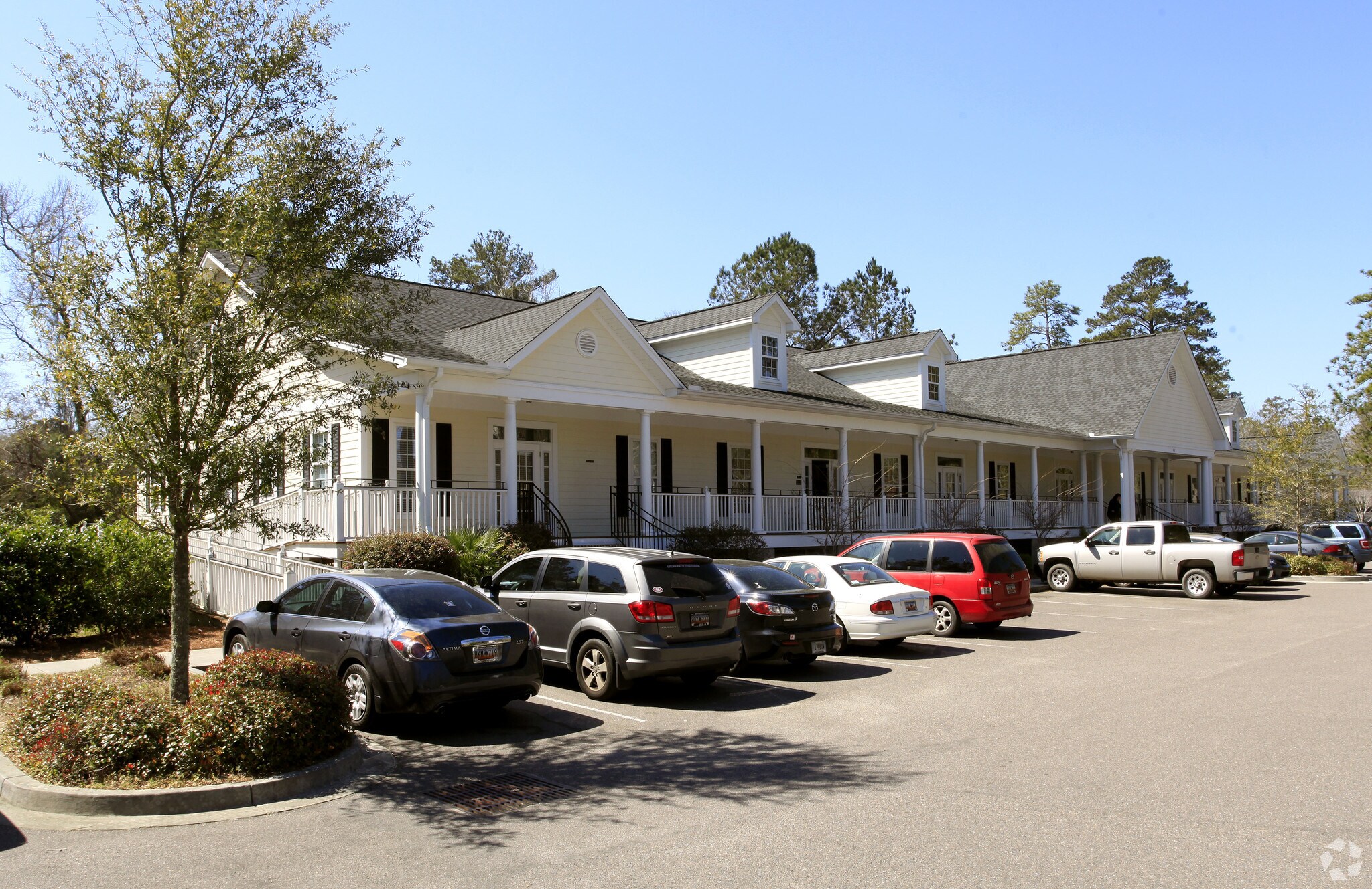 102 W 8th North St, Summerville, SC for lease Primary Photo- Image 1 of 4