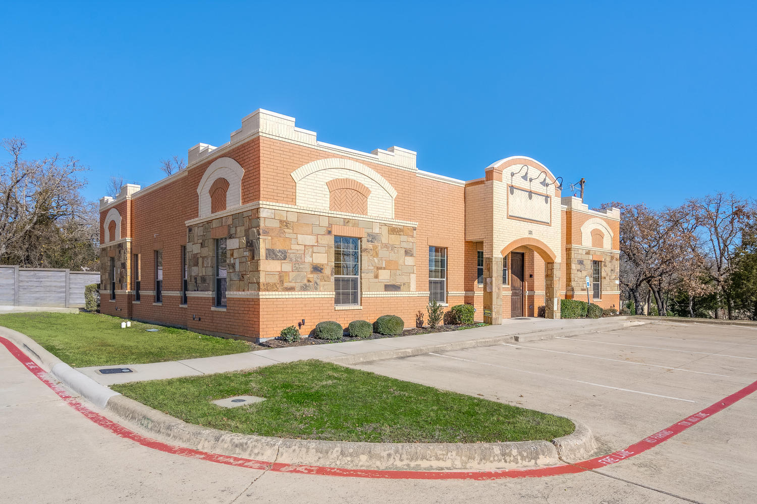 131 Quest Ct, Keller, TX for lease Interior Photo- Image 1 of 30