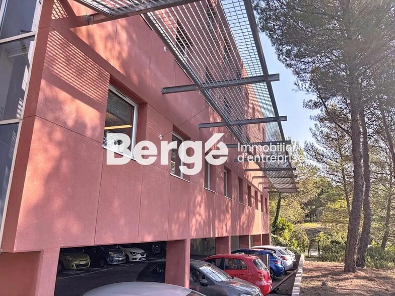 Office in SOPHIA ANTIPOLIS for lease - Building Photo - Image 1 of 9