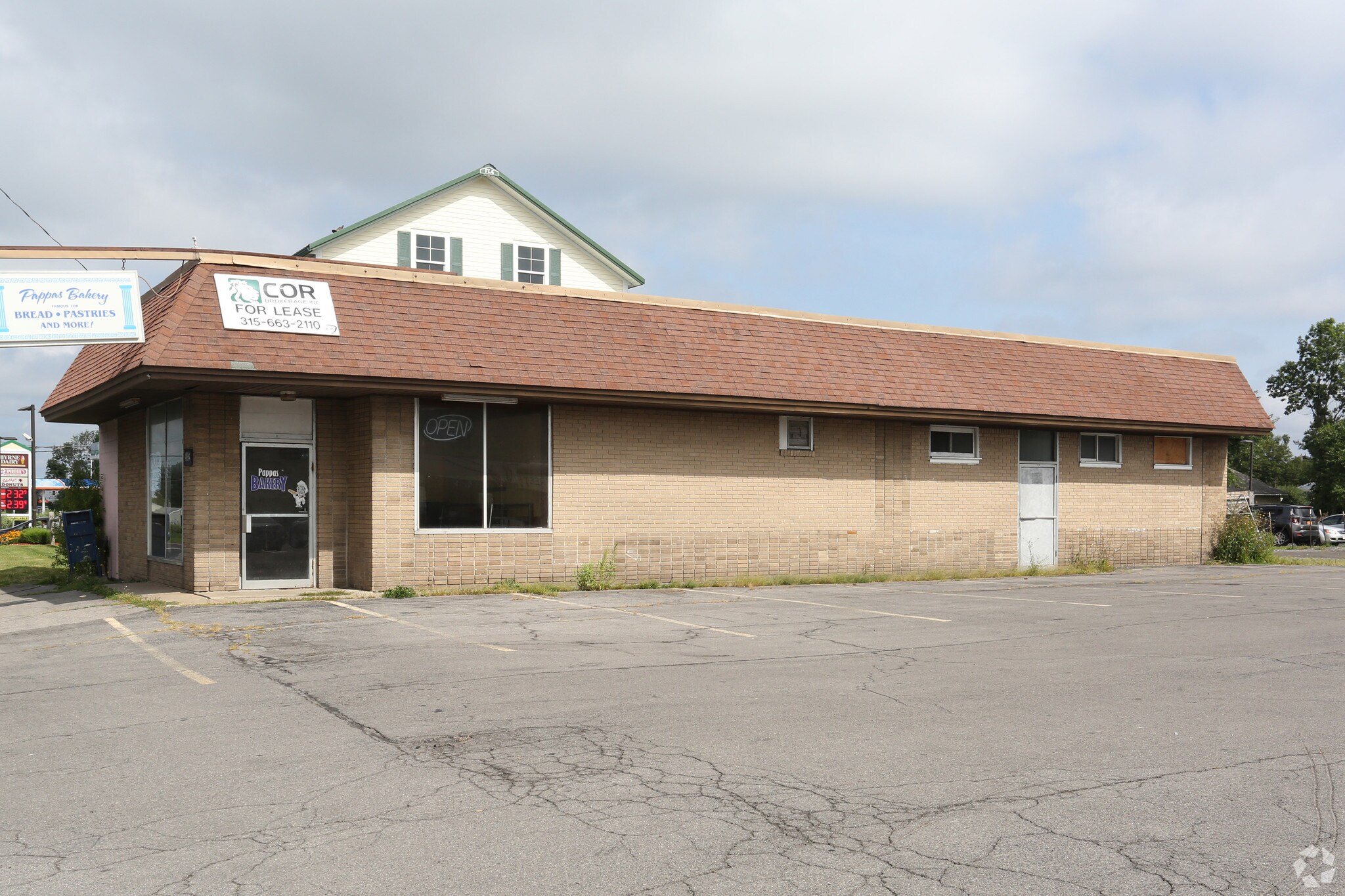 408 Old Liverpool Rd, Liverpool, NY for sale Primary Photo- Image 1 of 1