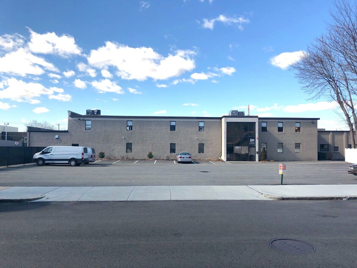 109 Madison St, Malden, MA 02148 Office for Lease