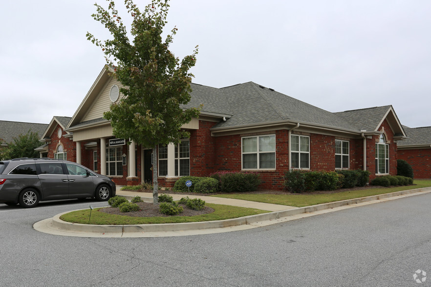 6744 Jamestown Dr, Alpharetta, GA for lease - Building Photo - Image 3 of 22