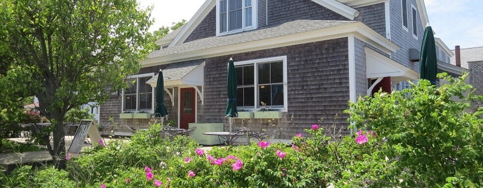 123 Ocean Ave, Block Island, RI for sale - Building Photo - Image 1 of 1