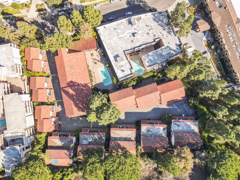 5644 Ravenspur Dr, Rancho Palos Verdes, CA for sale - Building Photo - Image 3 of 11