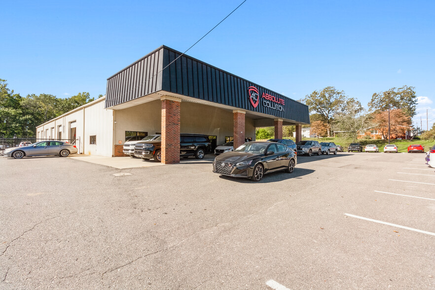 2208 E Dixon Blvd, Shelby, NC for sale - Building Photo - Image 1 of 5