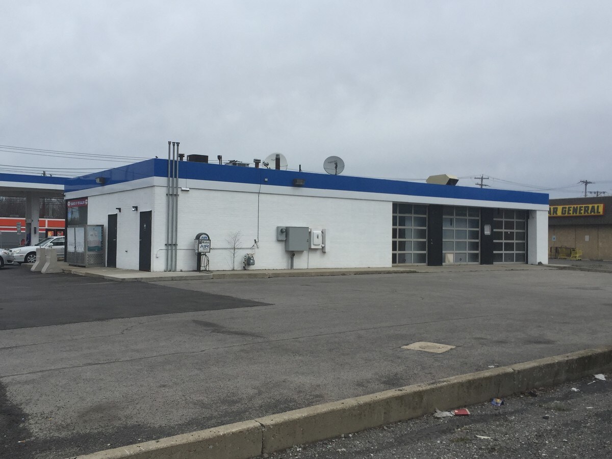 8721 Niagara Falls Blvd, Niagara Falls, NY 14304