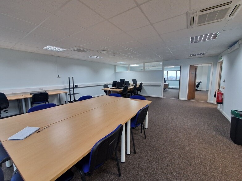 A5 Dittons Rd, Polegate for lease - Interior Photo - Image 2 of 5