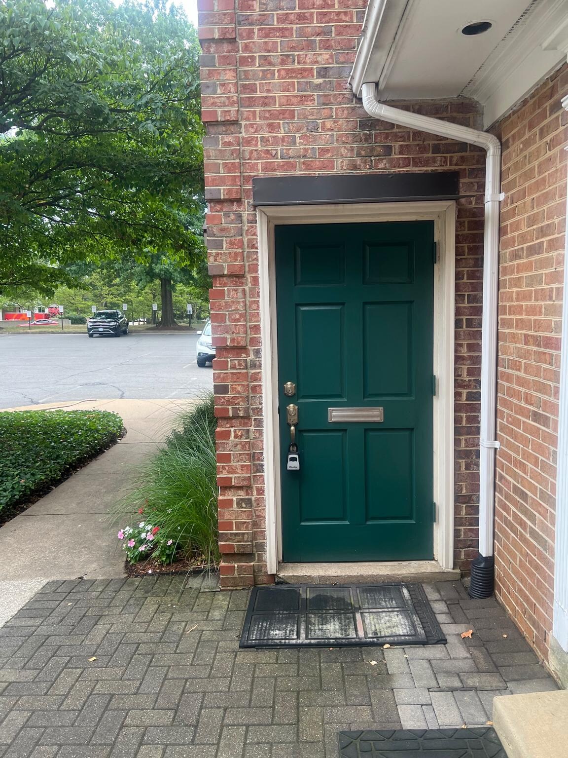 8212-8216 Old Courthouse Rd, Vienna, VA for sale Building Photo- Image 1 of 1