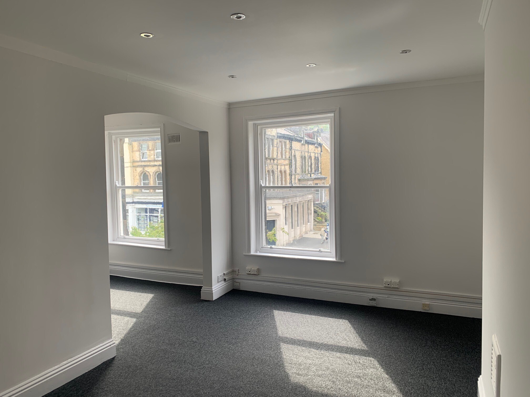 10-12 The Grove, Ilkley for lease Interior Photo- Image 1 of 5