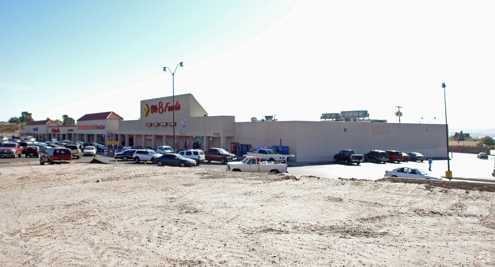 5981-6021 N Mesa St, El Paso, TX for sale - Primary Photo - Image 1 of 1