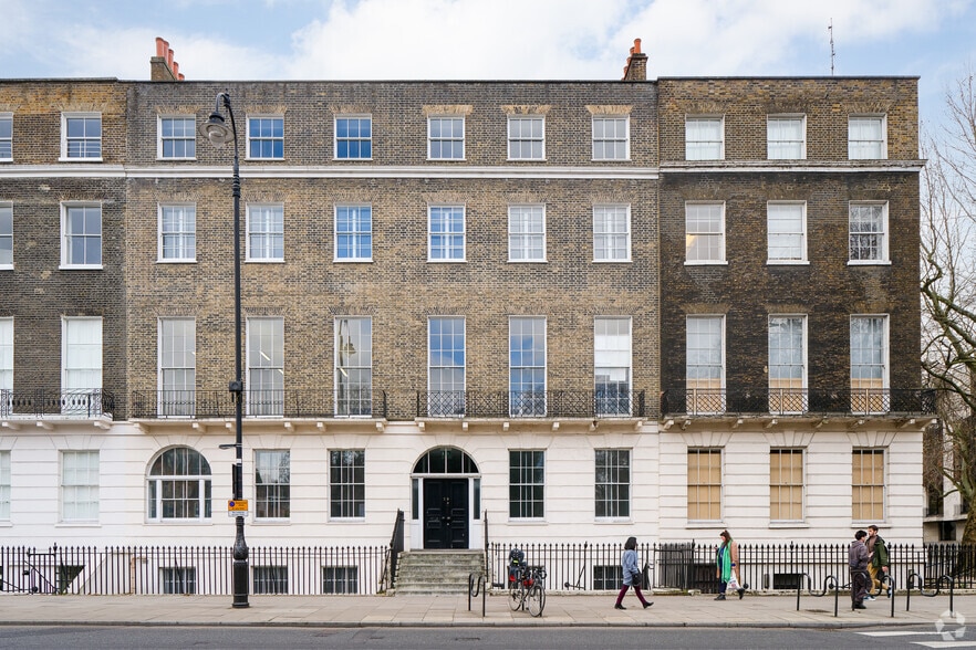 39-40 Russell Sq, London for sale - Primary Photo - Image 1 of 1