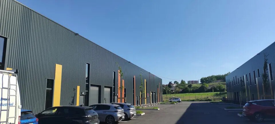 Flex in Villefontaine for sale - Building Photo - Image 1 of 10