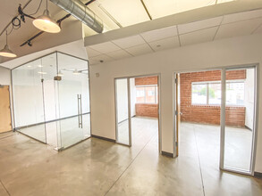 6725 W Sunset Blvd, Los Angeles, CA for lease Interior Photo- Image 2 of 6