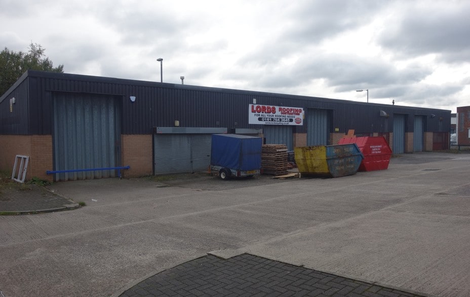 Unit 8 Portland St, Bury for sale - Primary Photo - Image 1 of 1