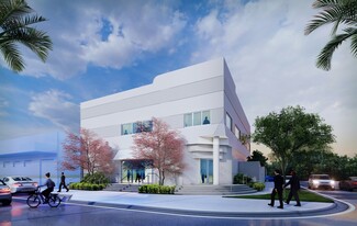 Versatile Office & Showroom on Biscayne - Parking Garage